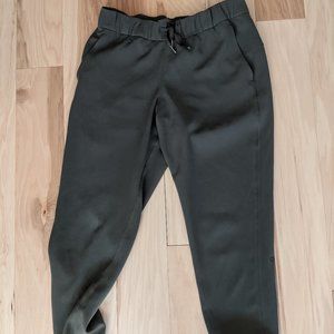 Lululemon On the Fly Joggers Woven Size 8